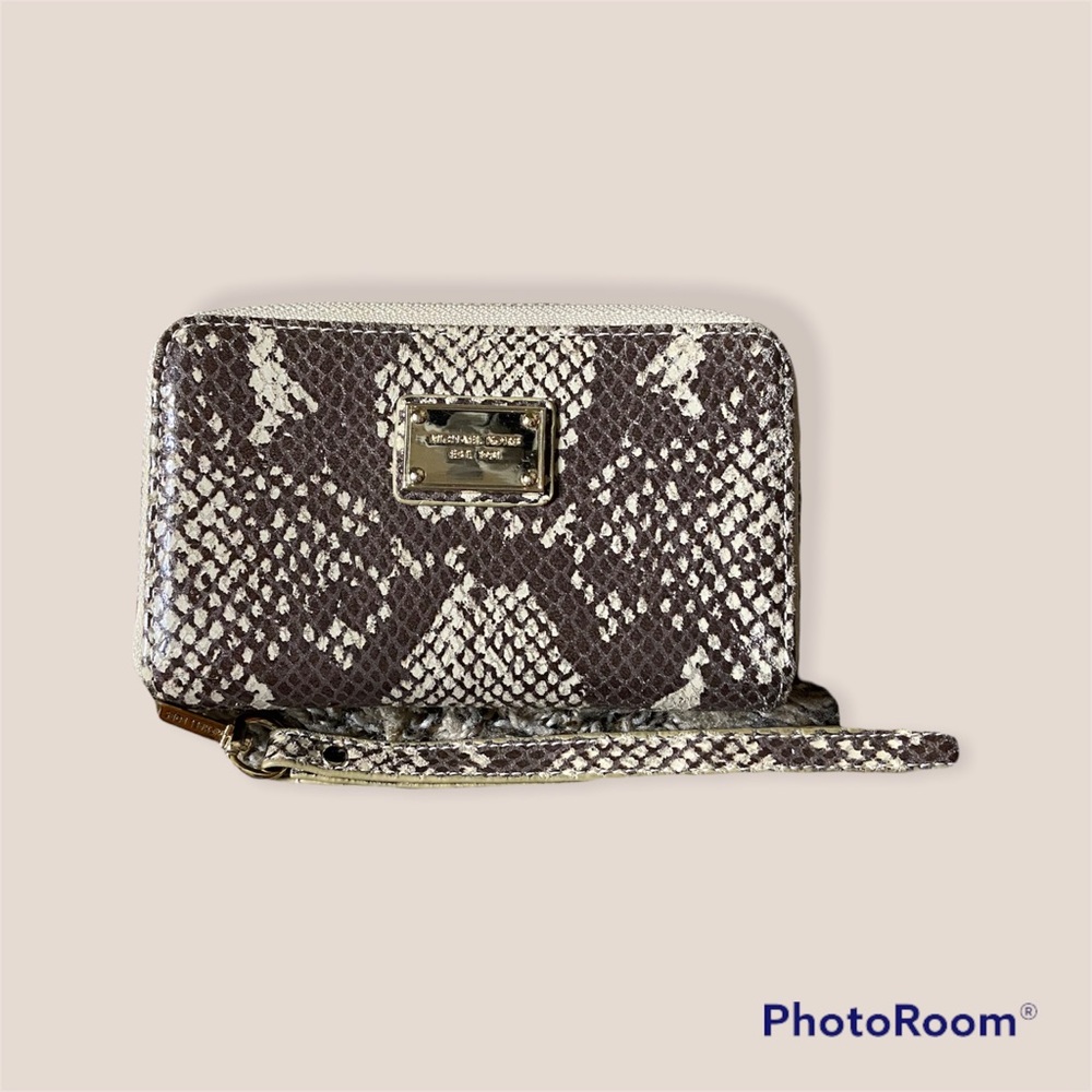Michael Kors Snakeskin Wristlet - Picture 1 of 7